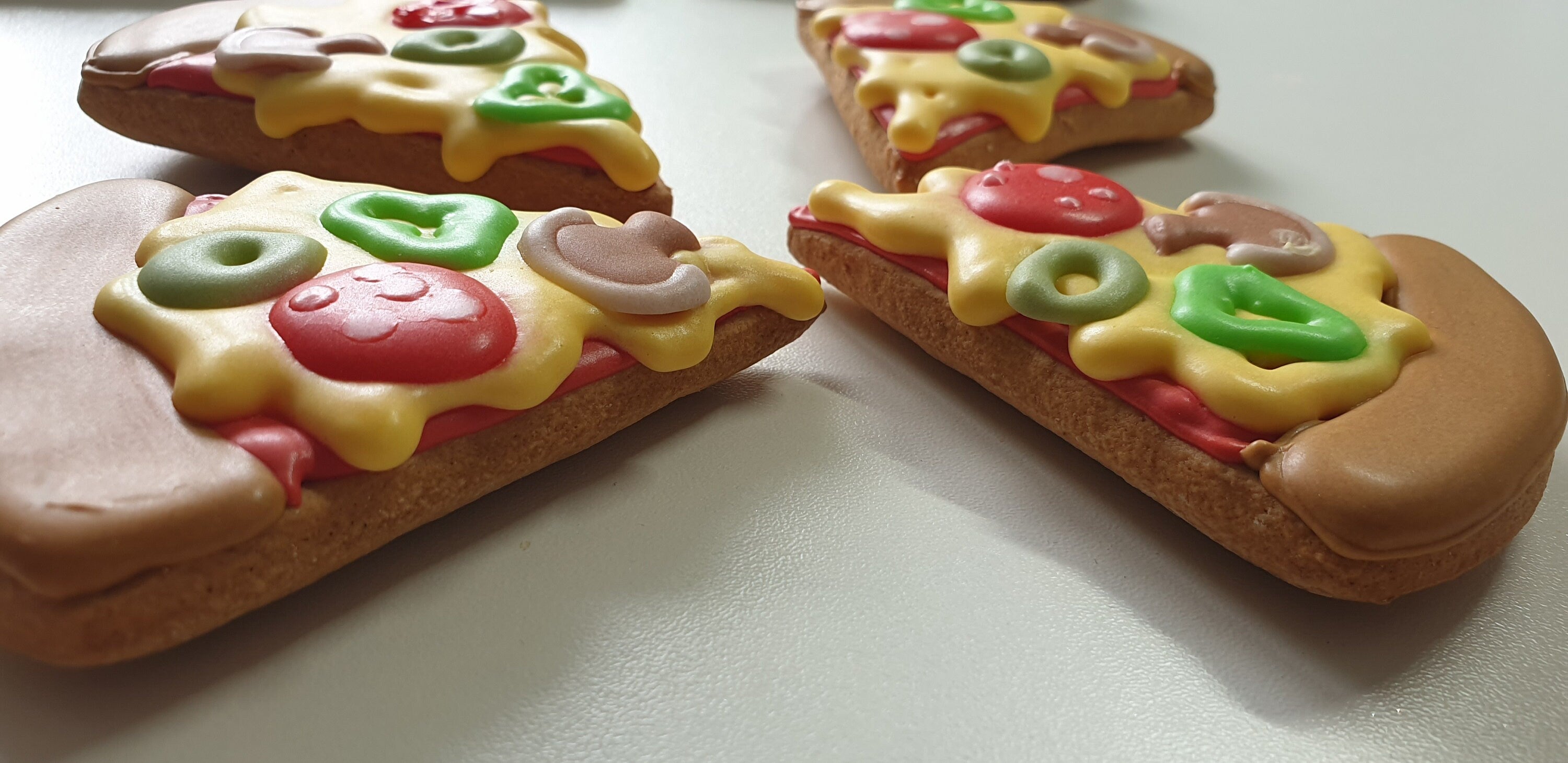 Pizza biscuits,  Party favour
