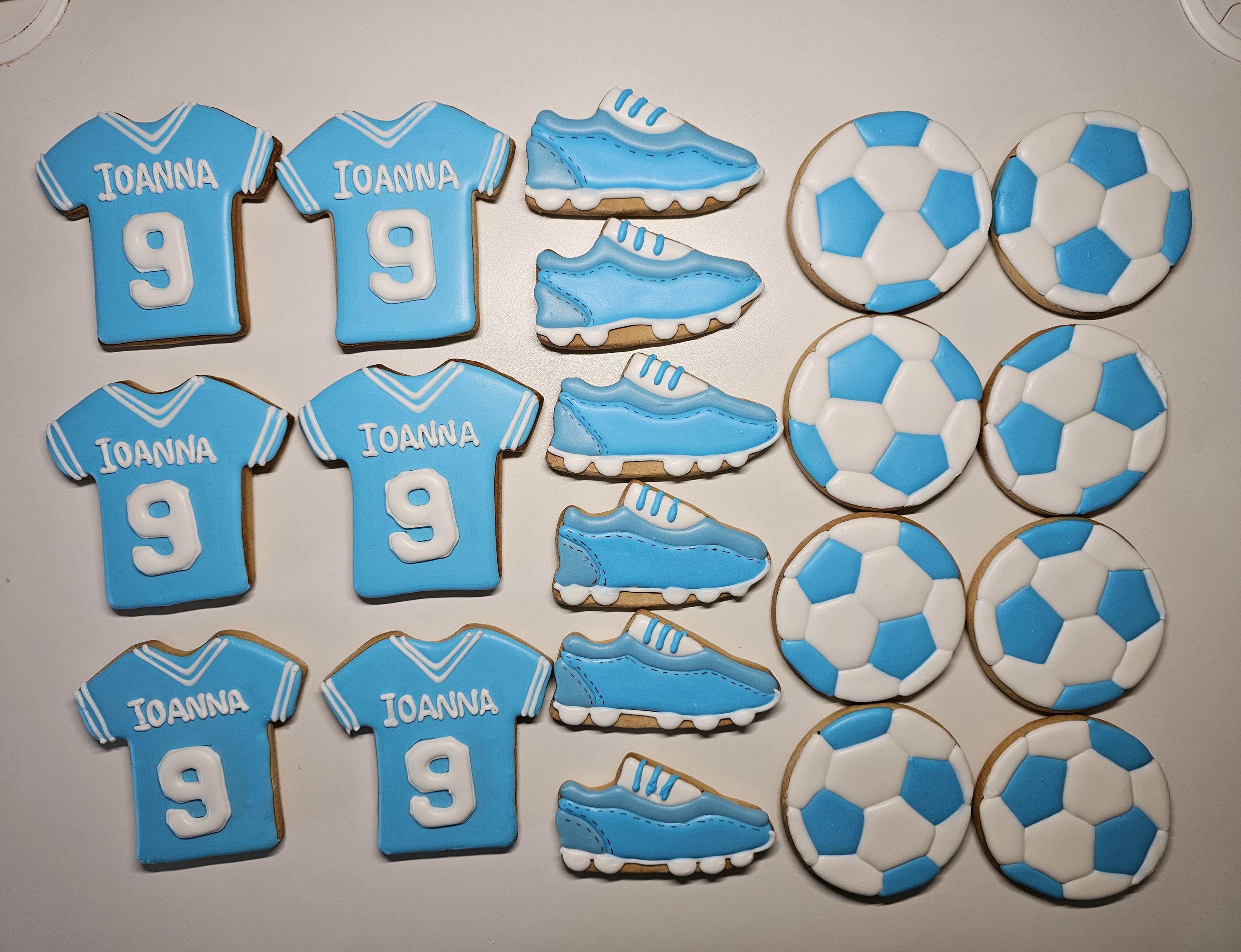 Football Royal Icing Vanilla Biscuits: Custom Cake Toppers, Party Favors